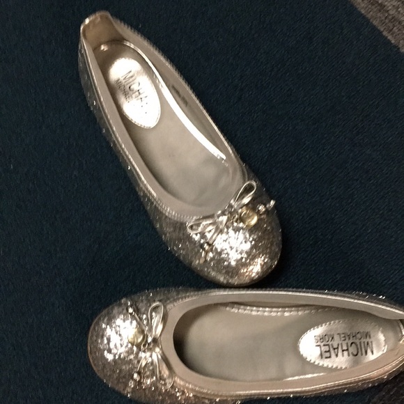 Shoes - Picture 1 of 1